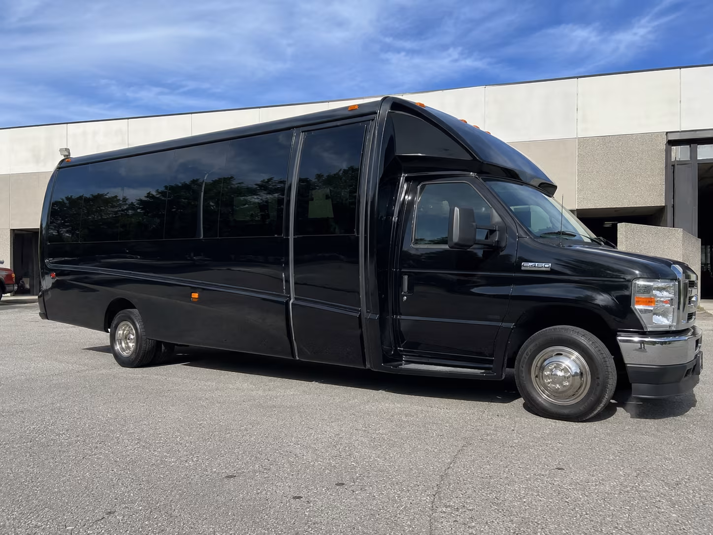 pittsburgh airport shuttle bus rentals for private groups